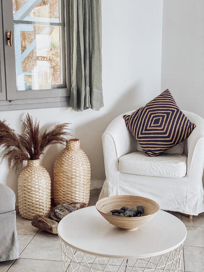 Apartment Blue Seaside House With Garden Skala Eresou